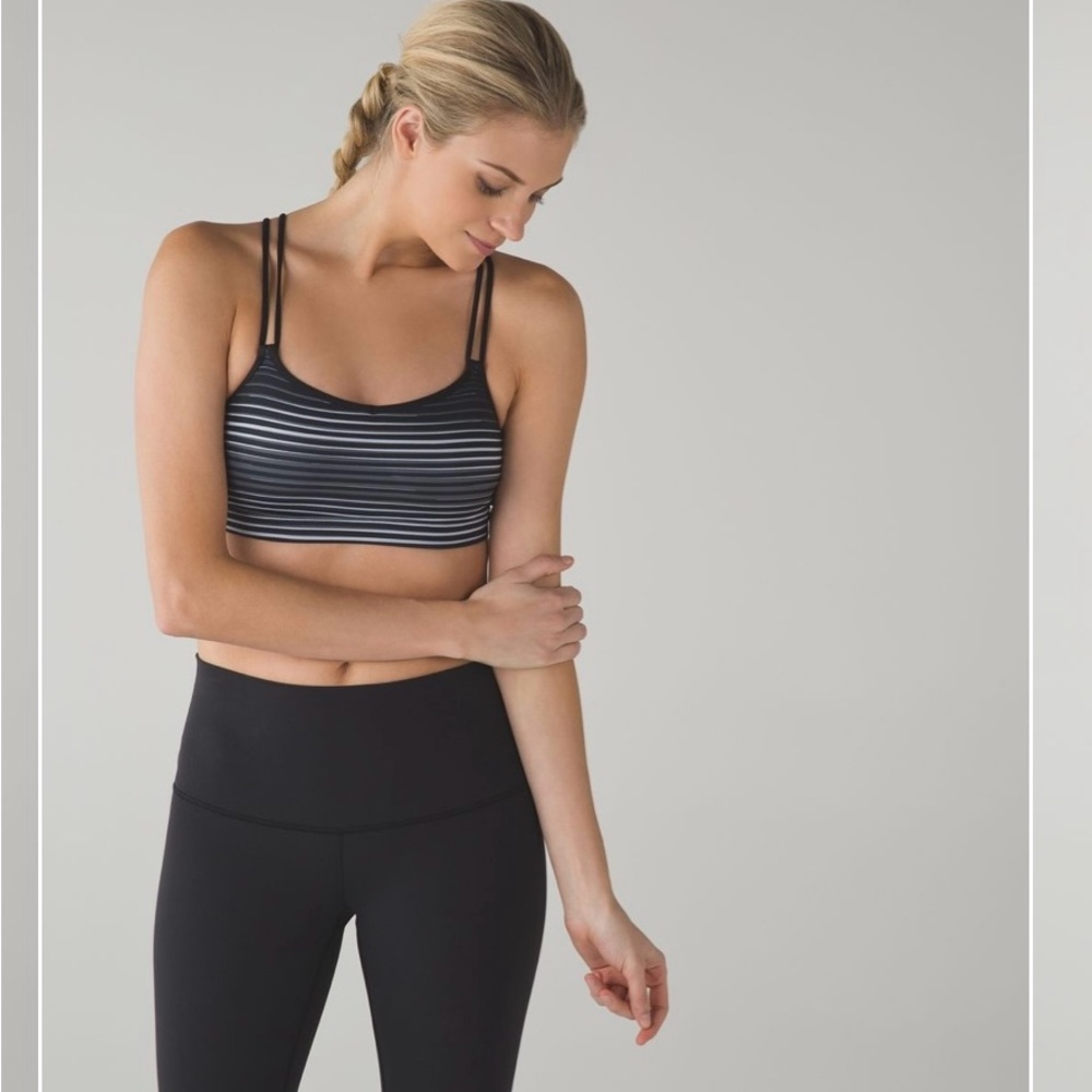 Lululemon"Make A Move Bra-Twisted Dune Silver Fox Black/ Black